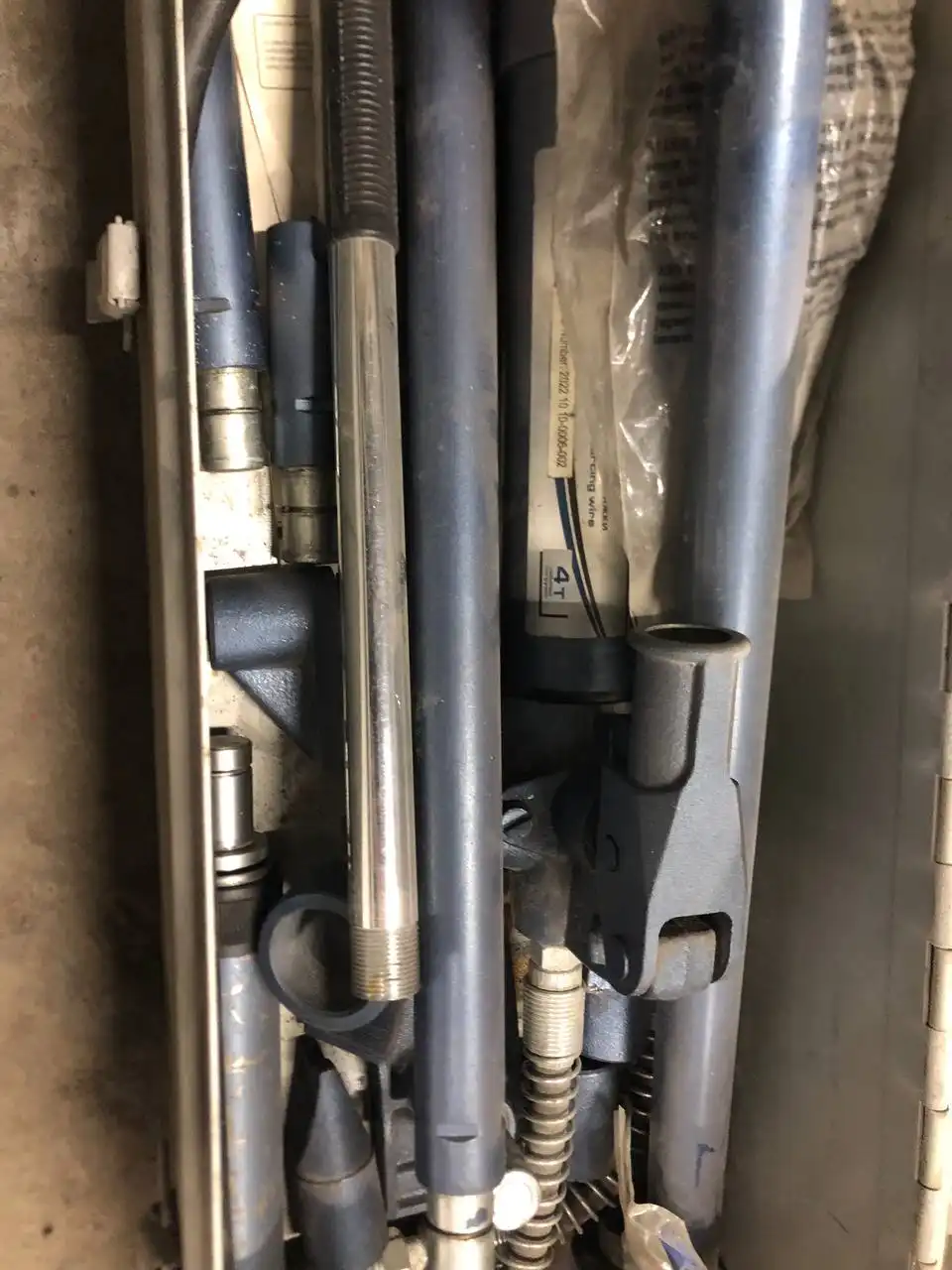 Продажа гидравлических домкратов Матрикс 10т и Стелс 4т - Гидравлическое оборудование (Запчасти) в Барнаул