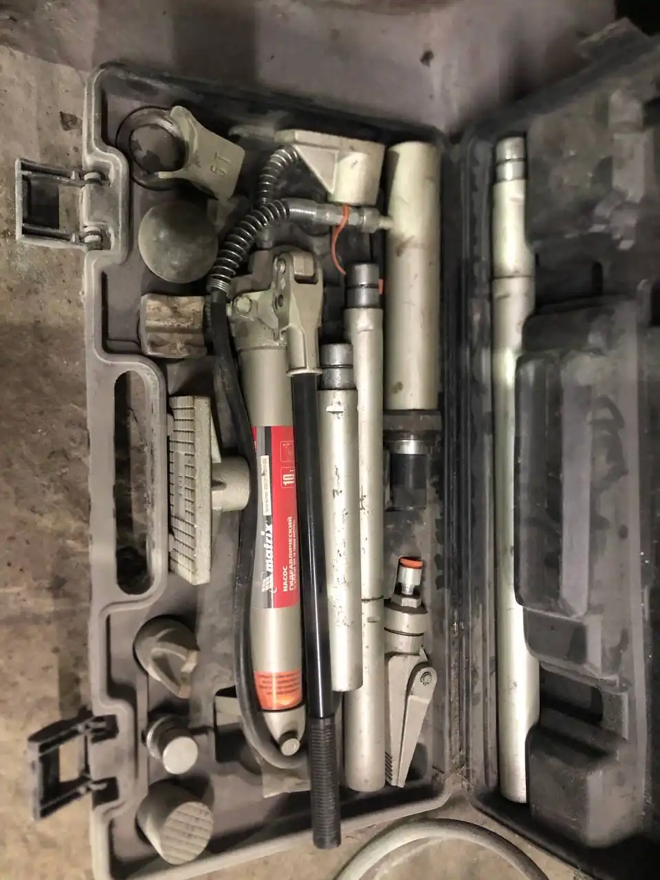 Продажа гидравлических домкратов Матрикс 10т и Стелс 4т - Гидравлическое оборудование (Запчасти) в Барнаул