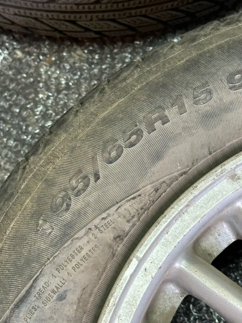 Диски Toyota оригинал + зимняя резина 195/65/R15 - Запчасти (Авто) в Барнаул