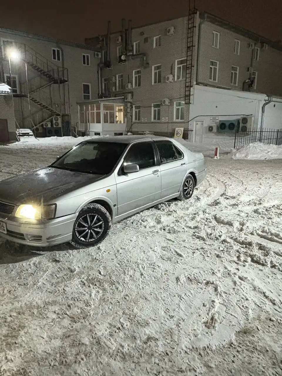 Ниссан в хорошем состоянии с полным порядком документов - Авто в Барнаул