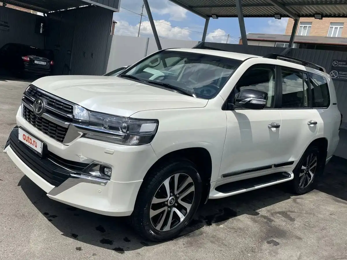 Поиск автомобиля TLK200 2015 года - Авто в Барнаул