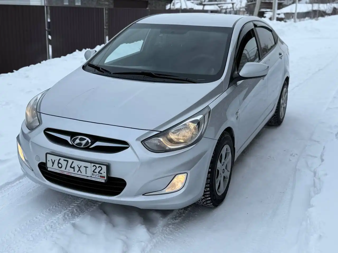 Hyundai Solaris 2011 года выпуска - Легковые автомобили (Авто) в Барнаул