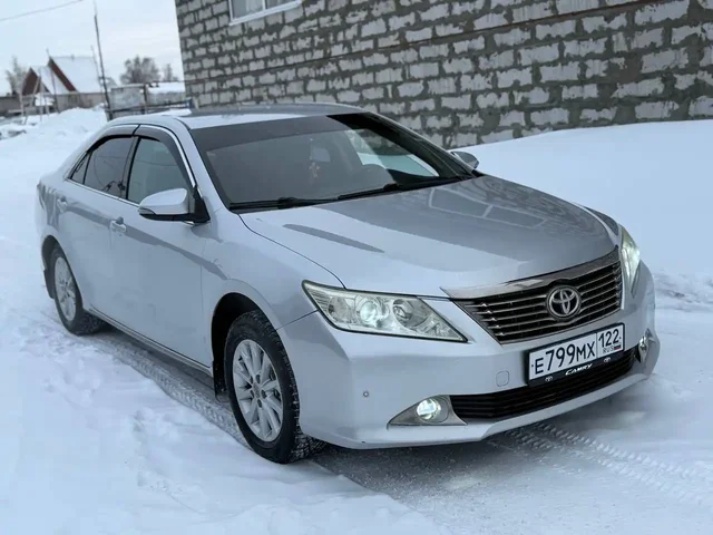 Toyota Camry 2013 года - Авто в Барнаул