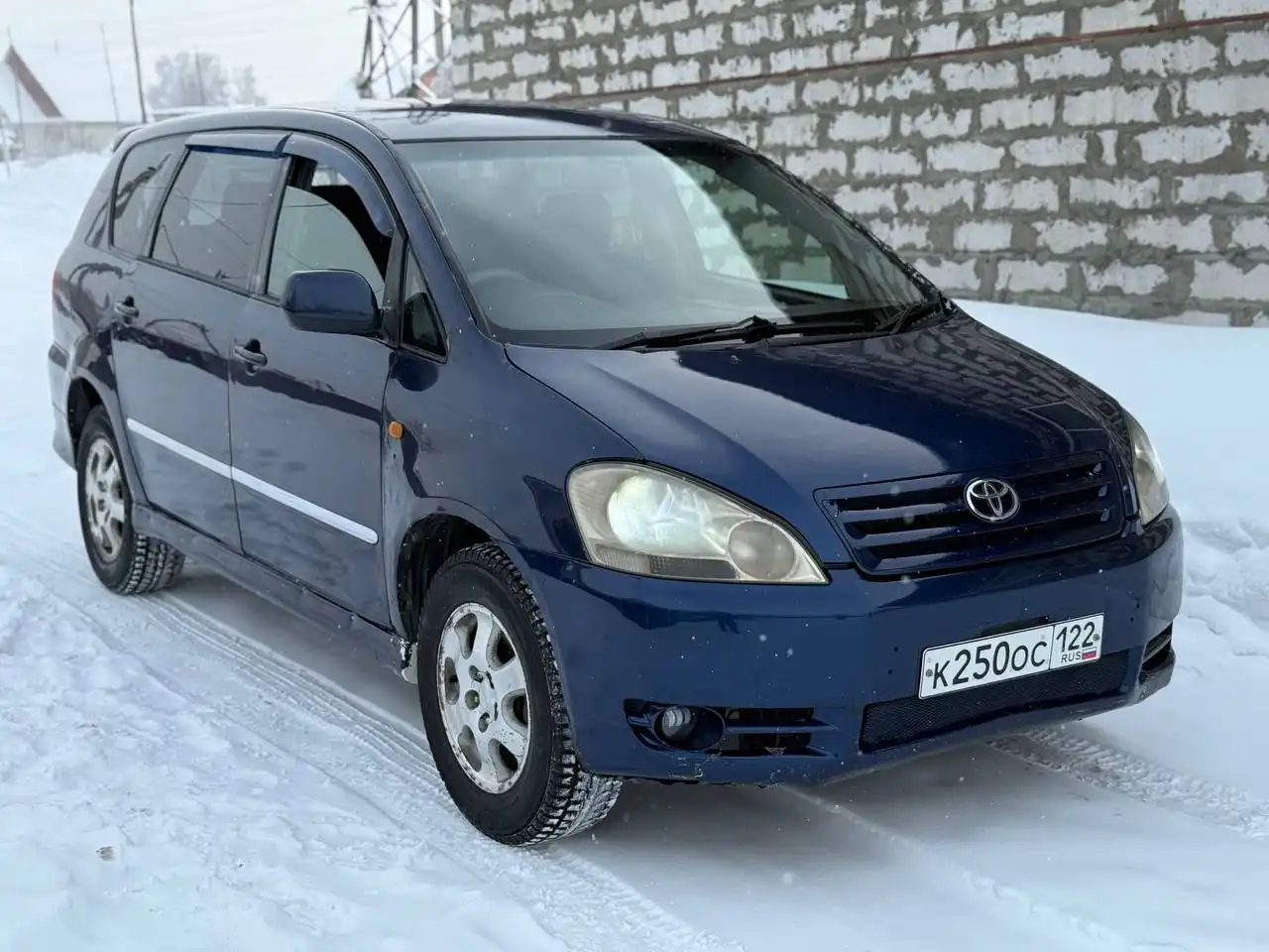 Toyota Ipsum 2001 года, автомат, полный привод - Легковые автомобили (Авто) в Барнаул