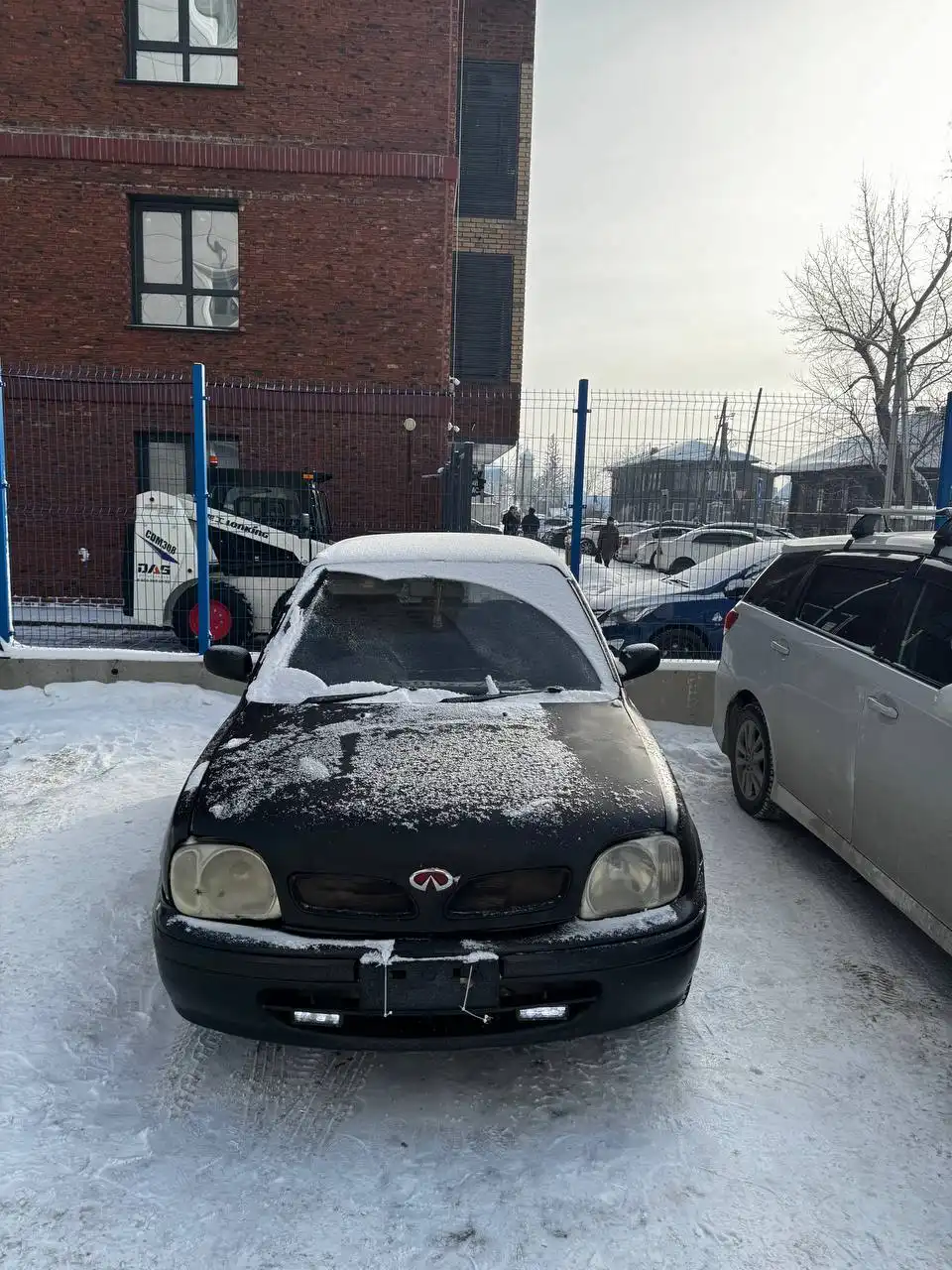 Продам Ниссан Марч 1 литр механика - Легковые автомобили (Авто) в Барнаул