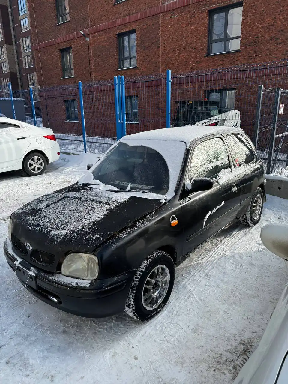 Продам Ниссан Марч 1 литр механика - Легковые автомобили (Авто) в Барнаул