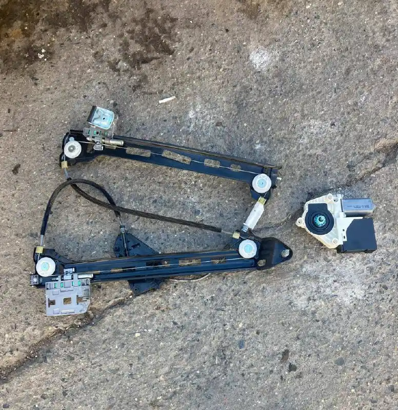 Запчасти на Пассат СС