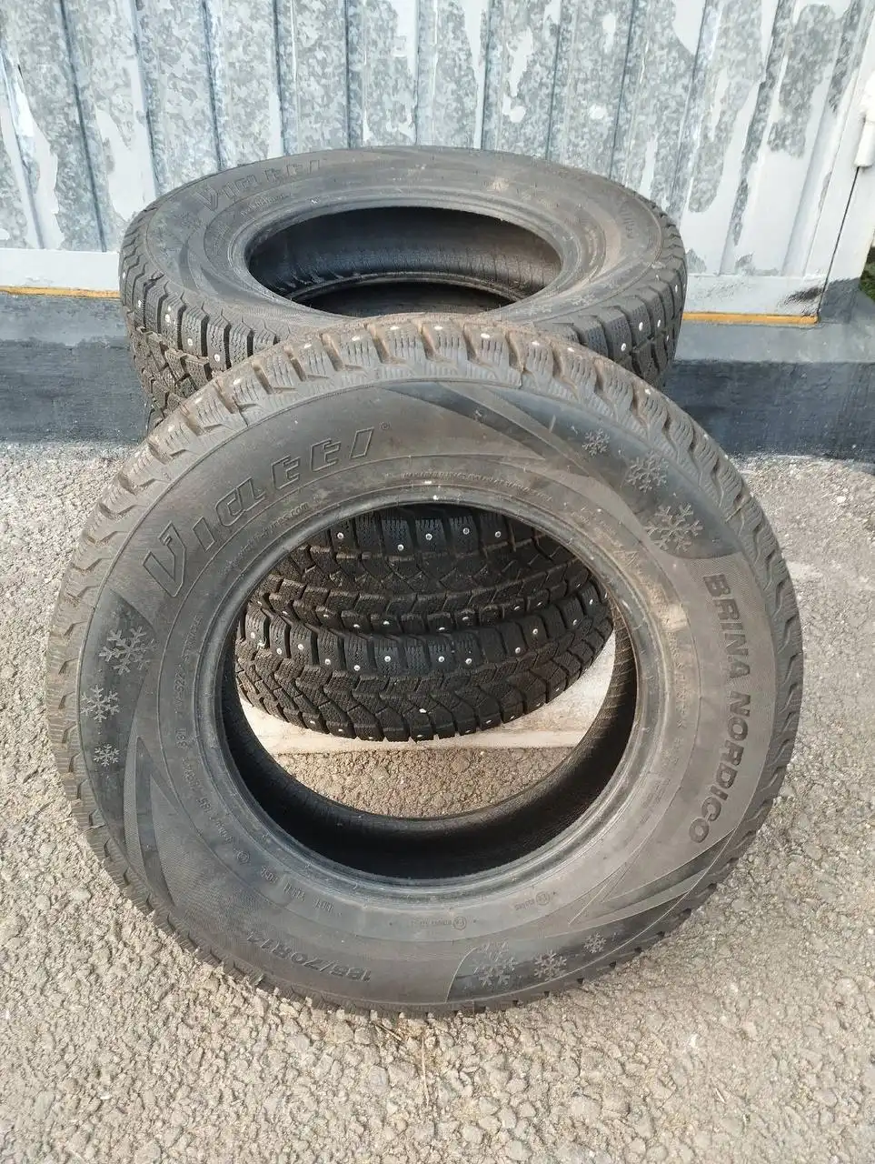 Продажа зимней резины Viatti 185 70 r14