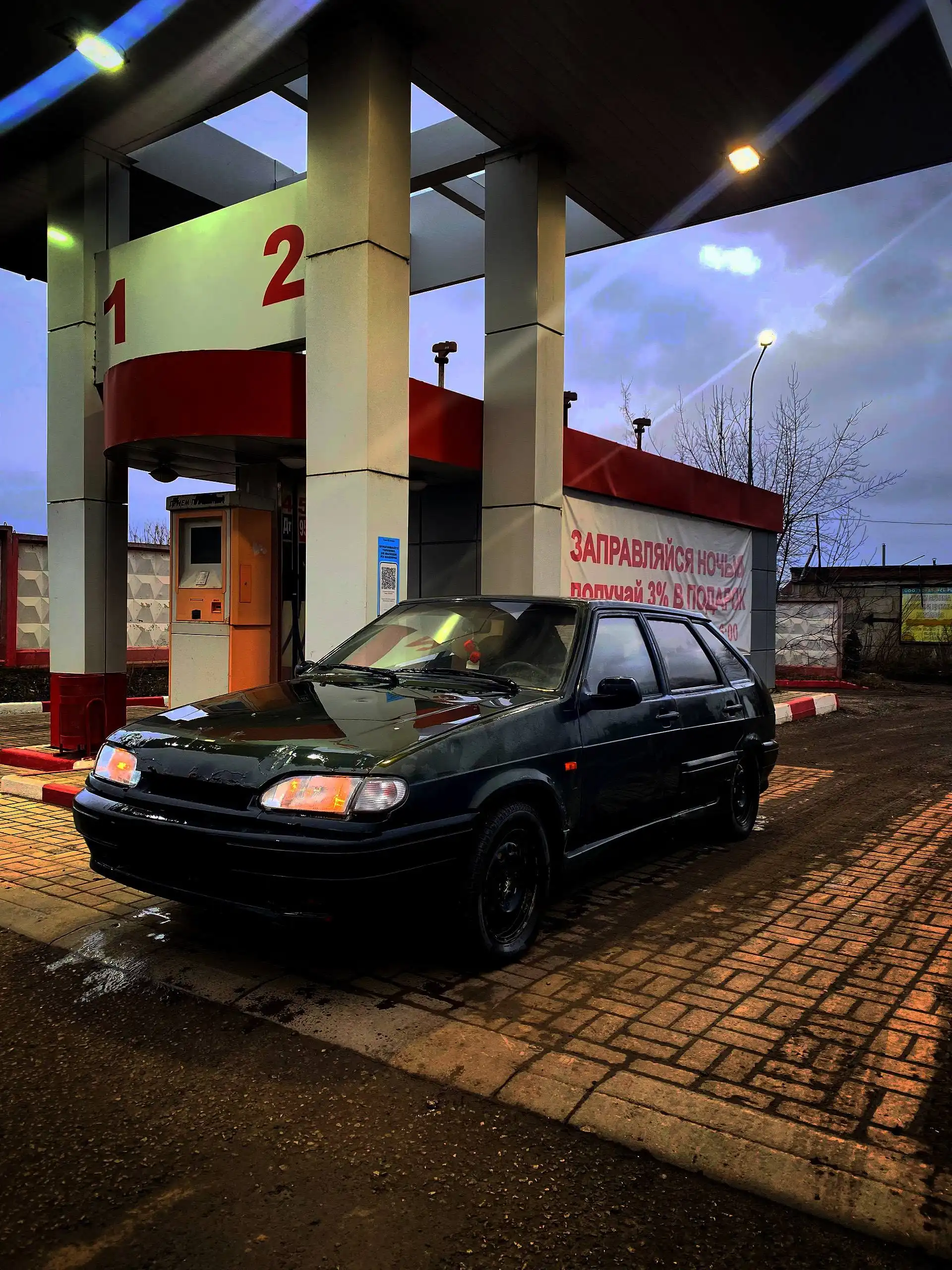 Продам автомобиль с чистым салоном и исправным двигателем