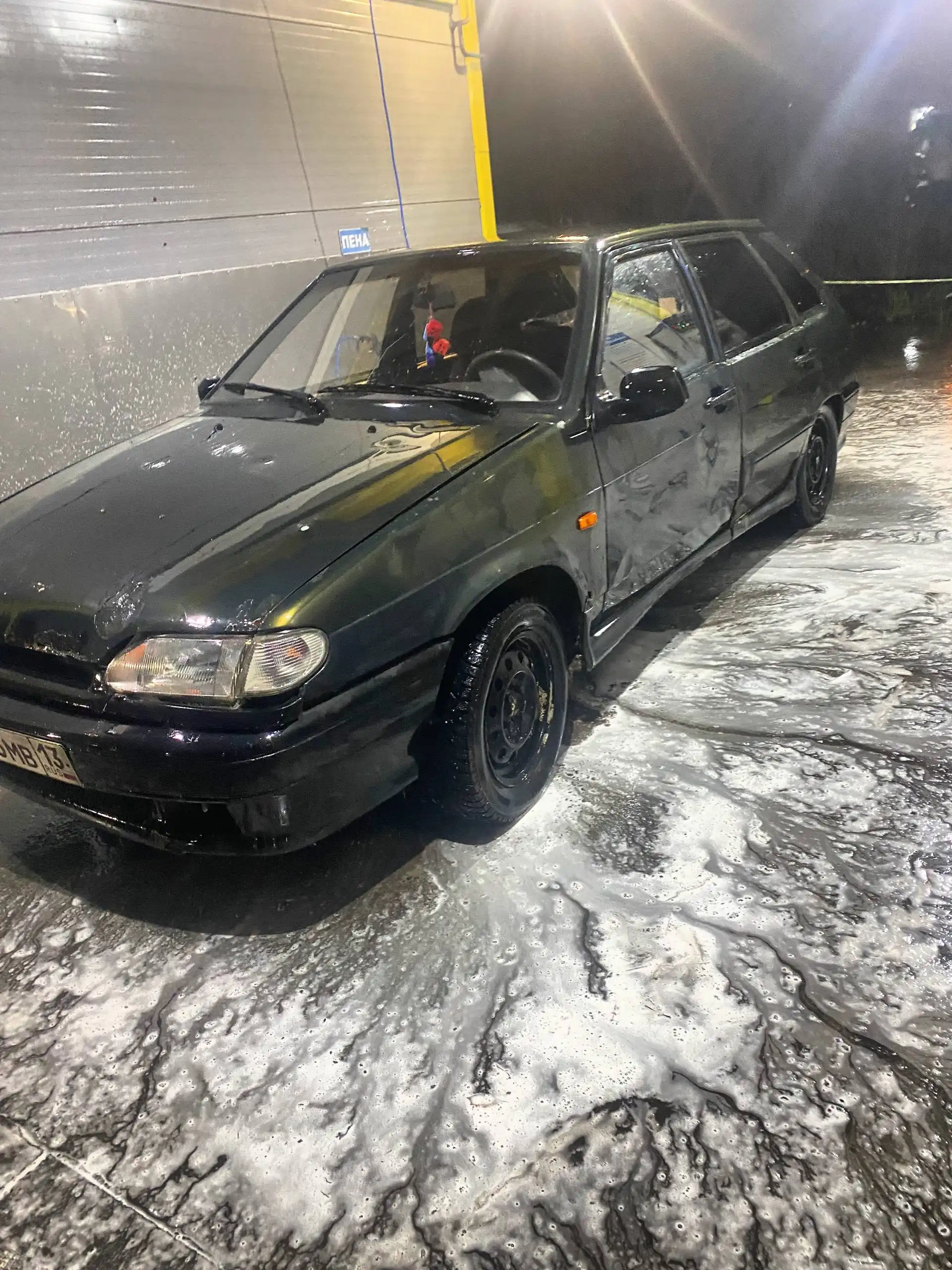 Продам автомобиль с чистым салоном и исправным двигателем