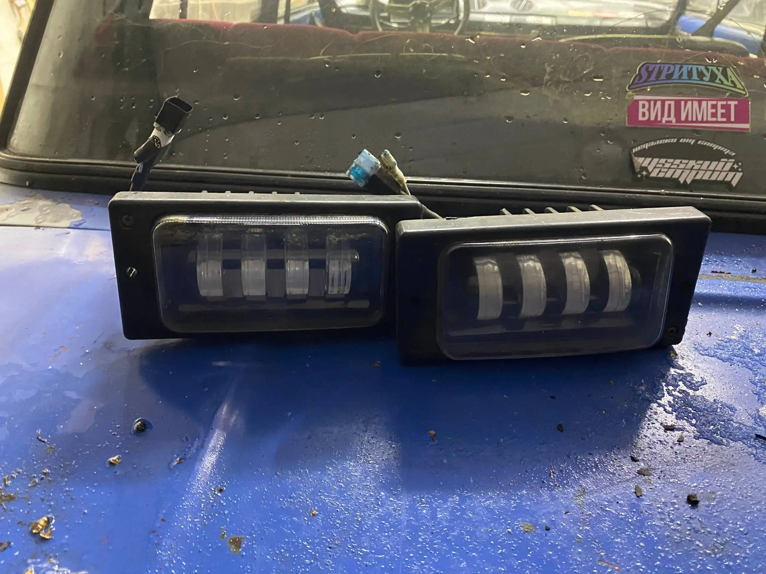 Продажа автозапчастей для ВАЗ: руль, ПТФ, зеркала, багажник