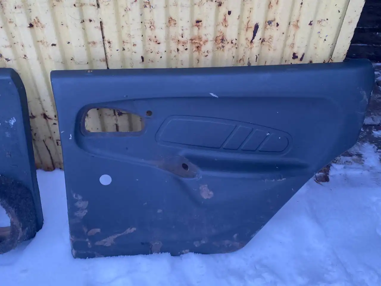 Продажа деталей для автомобилей