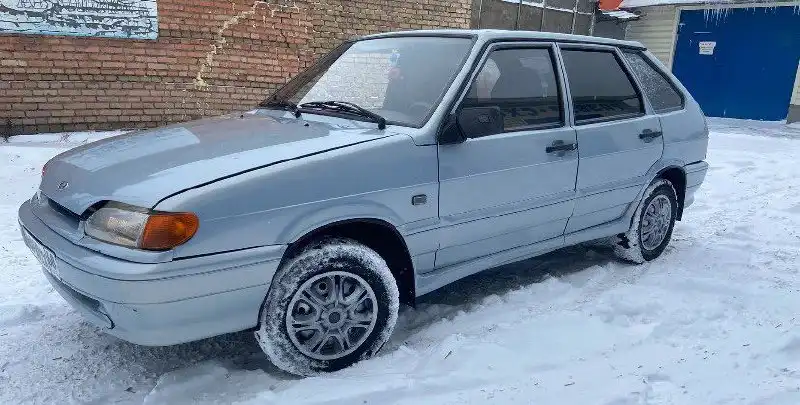 ВАЗ 2114 2004 года в отличном состоянии