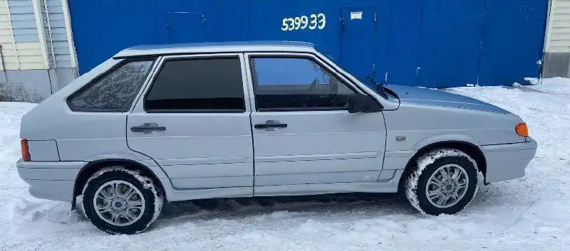 ВАЗ 2114 2004 года в отличном состоянии