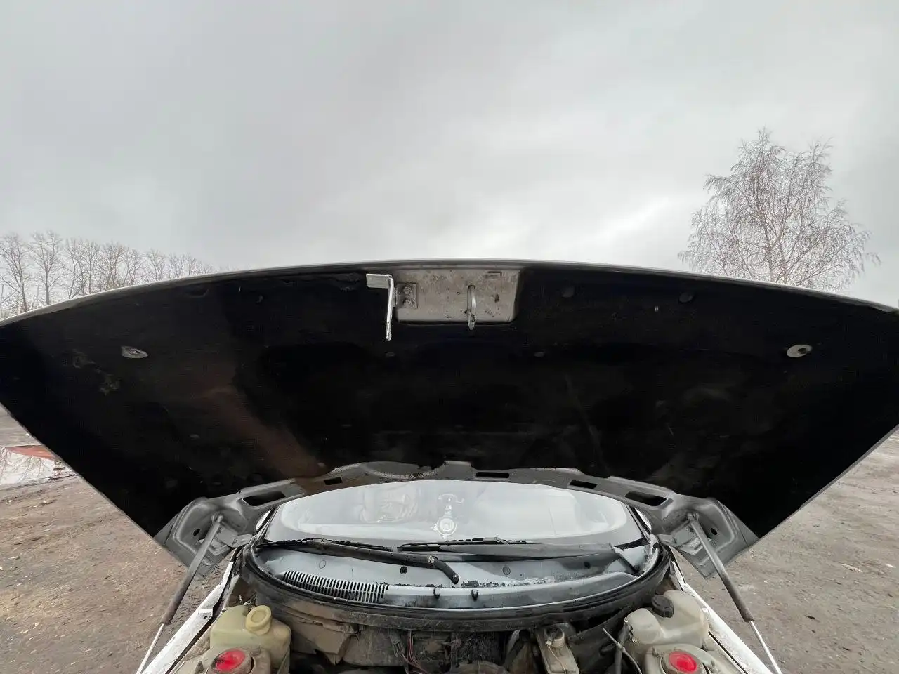 Автомобиль 2003 года в отличном состоянии