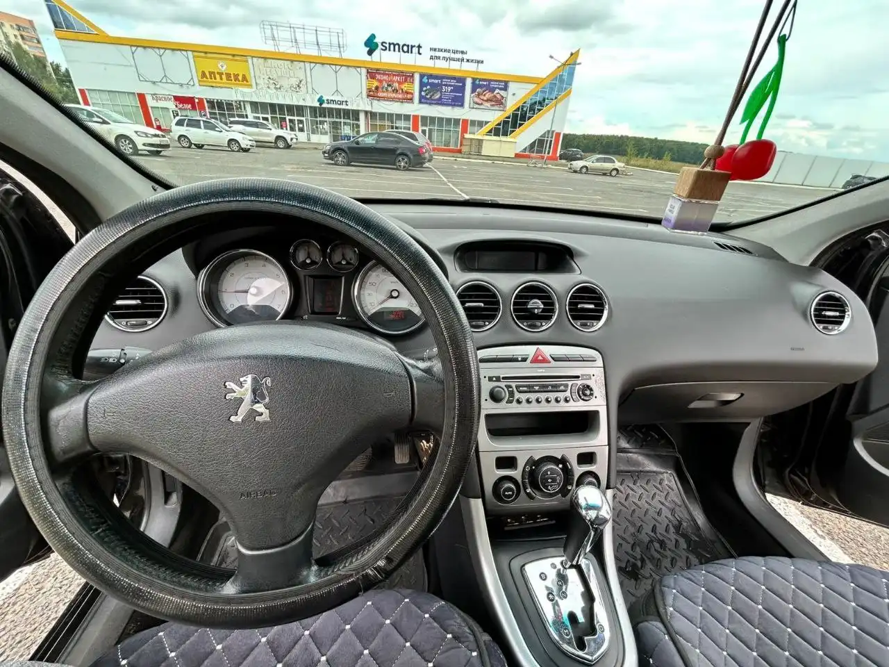 Продается Peugeot 308 2008 года в хорошем состоянии