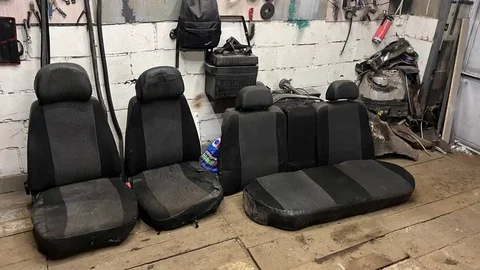 Продам сиденья ВАЗ 2110 - Запчасти в Саранск