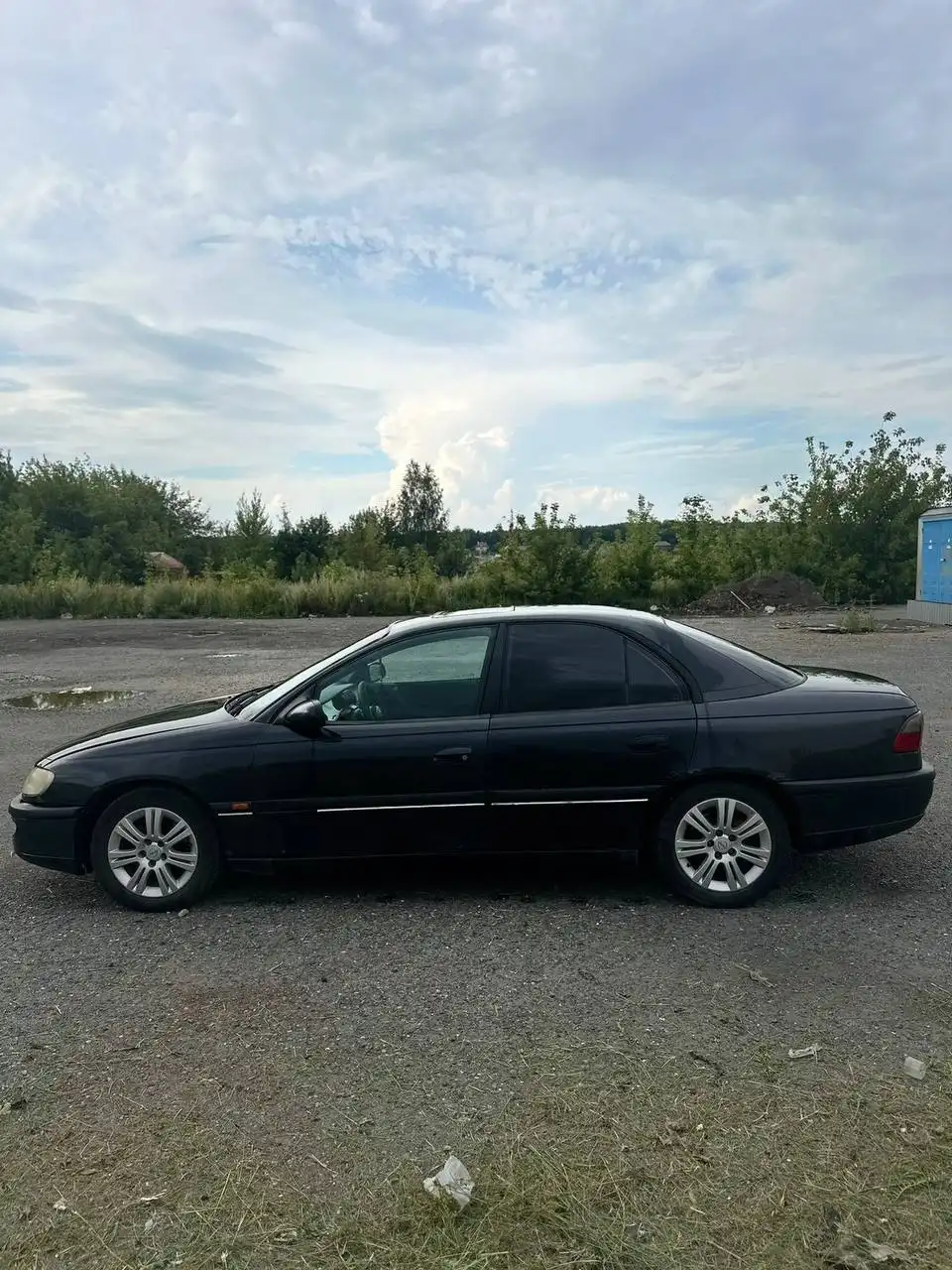 Opel Omega 2.0 1998 года
