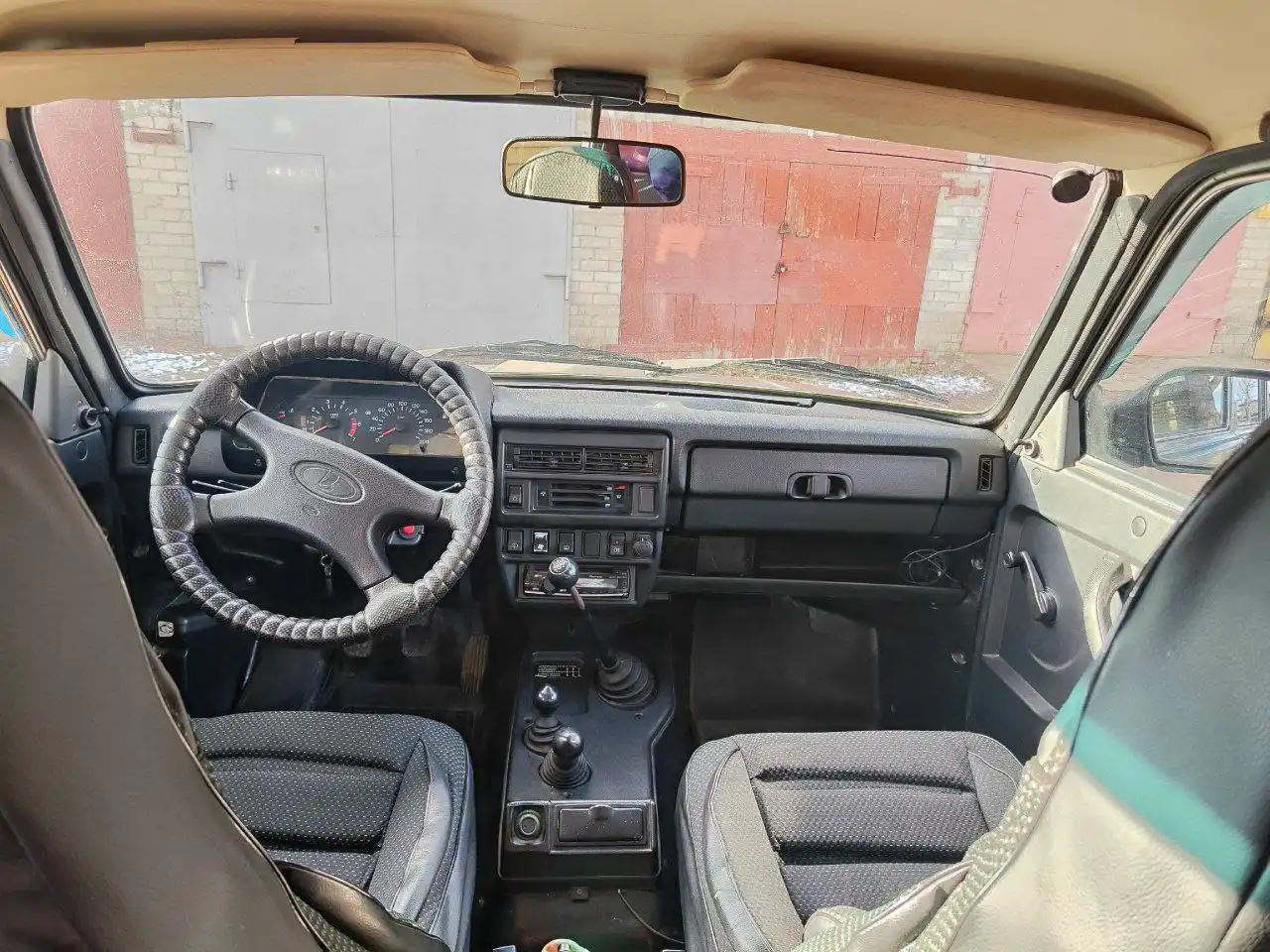 Продаётся Нива 2131 в хорошем состоянии