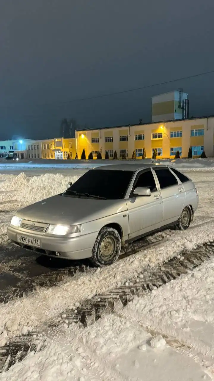 Автомобиль 2005 года в идеальном состоянии