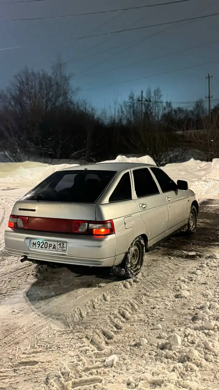 Автомобиль 2005 года в идеальном состоянии