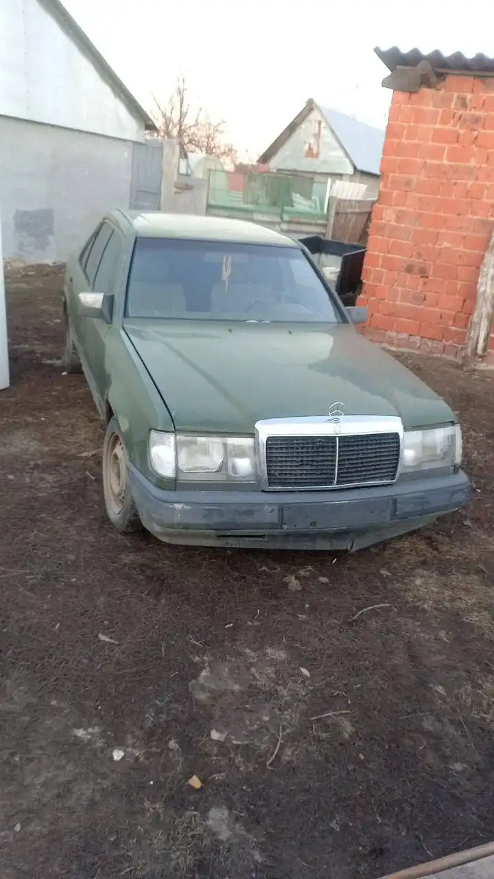 Обмен двух Mercedes W124 на условном ходу - Авто в Саранск