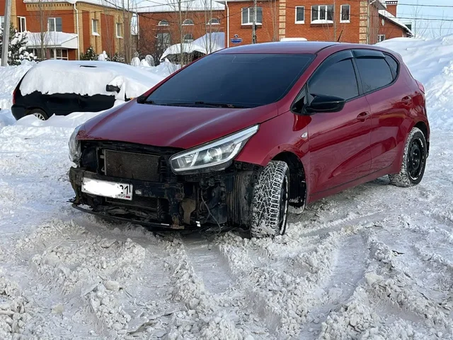 Kia Ceed 2013 года после ДТП - Квадроциклы в Саранск