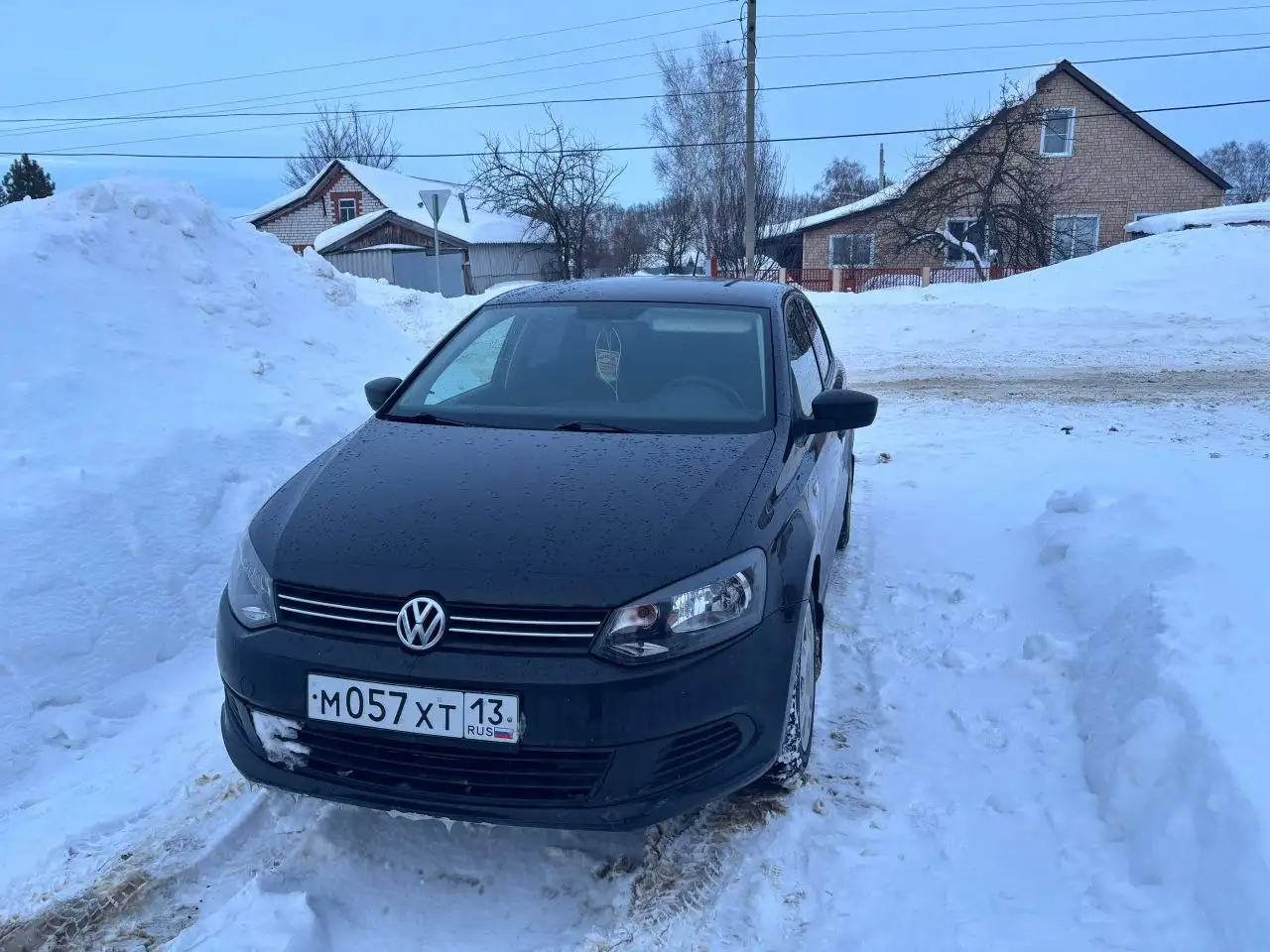 Продам Volkswagen Polo 2013 года с зимней и летней резиной - Легковые автомобили (Авто) в Саранск