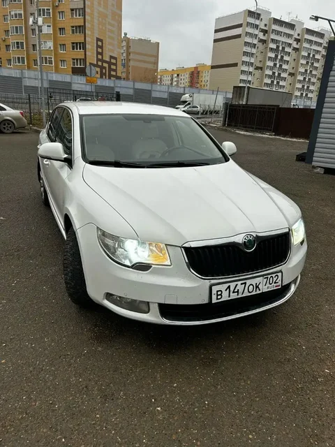 Skoda Superb 2013 года 1.8 автомат - Легковые автомобили в Саранск