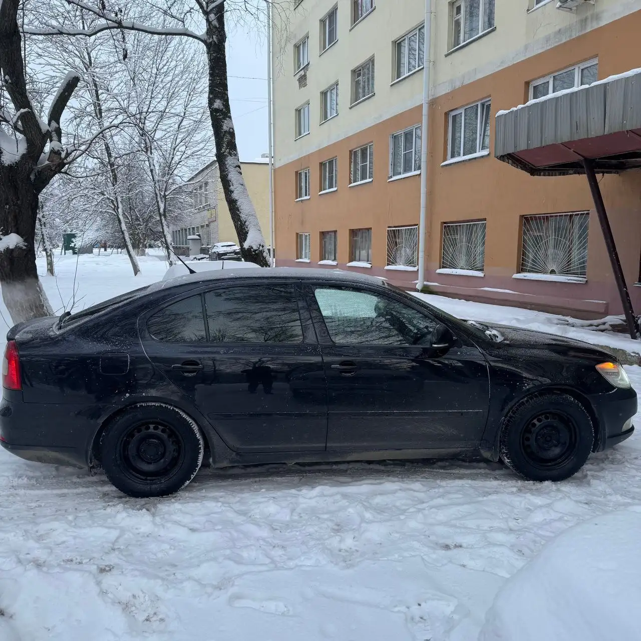 Продам Октавию с коробкой 1.8 - Авто в Саранск