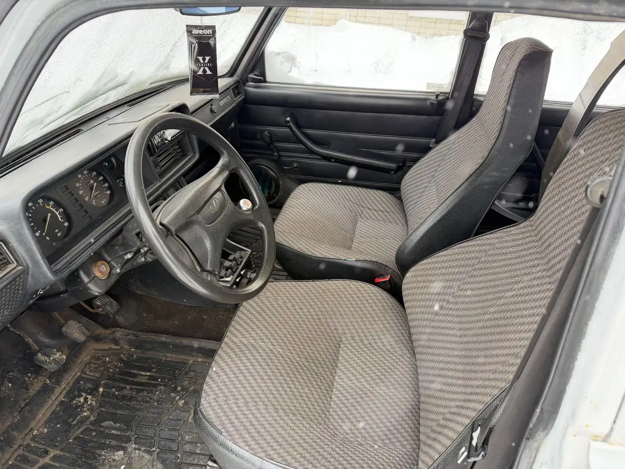 Продажа автомобиля с полным комплектом аудиосистемы - Легковые автомобили (Авто) в Саранск