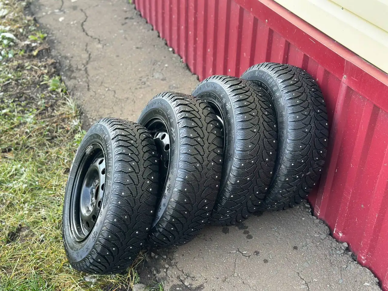 Продажа зимних колес R13 на ВАЗ - Шины и диски (Авто) в Саранск