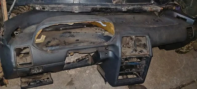 Продам торпеду и дверные карты на ВАЗ 2110-12 - Автостекла в Саранск