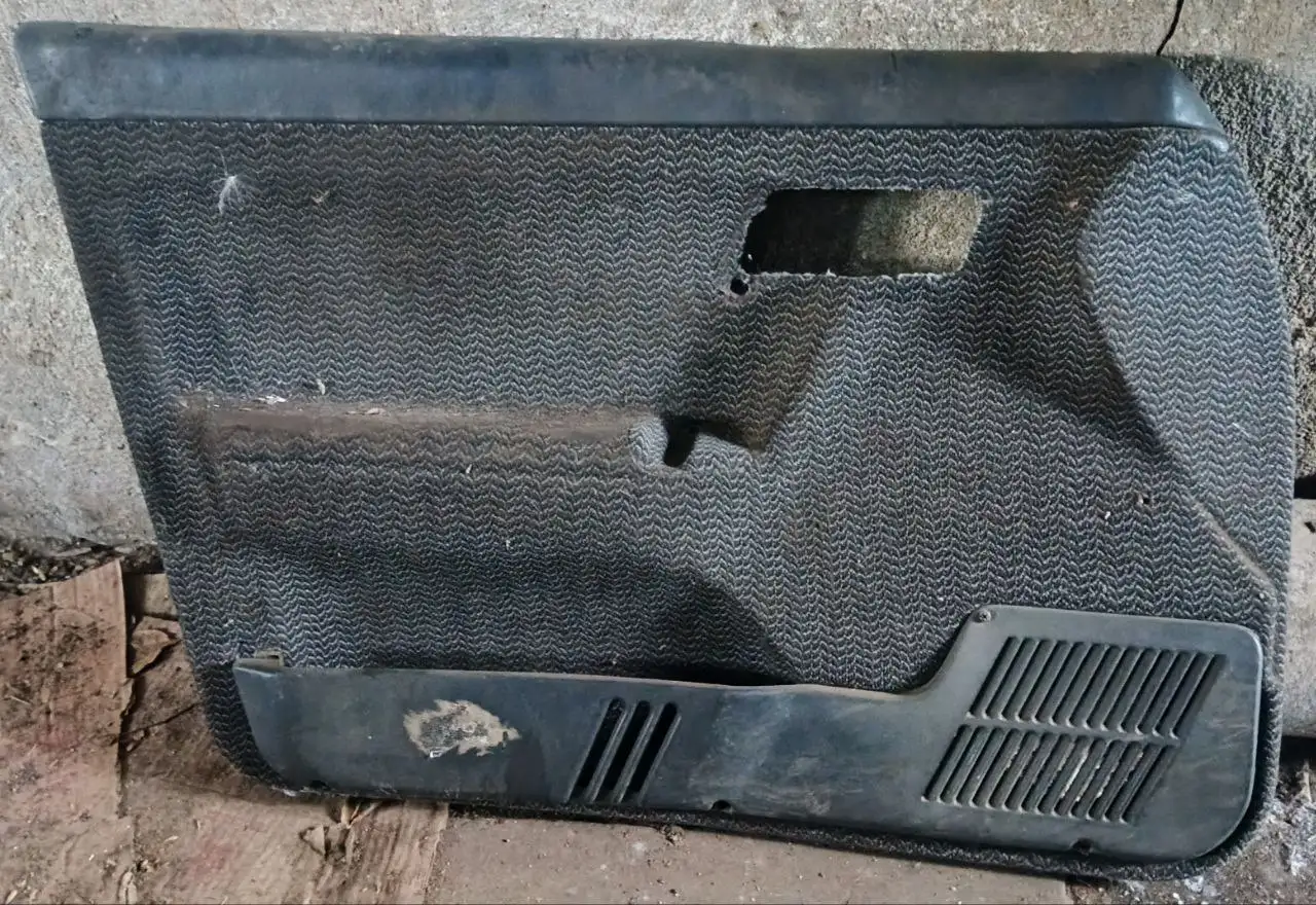 Продам торпеду и дверные карты на ВАЗ 2110-12 - Автозапчасти (Запчасти) в Саранск