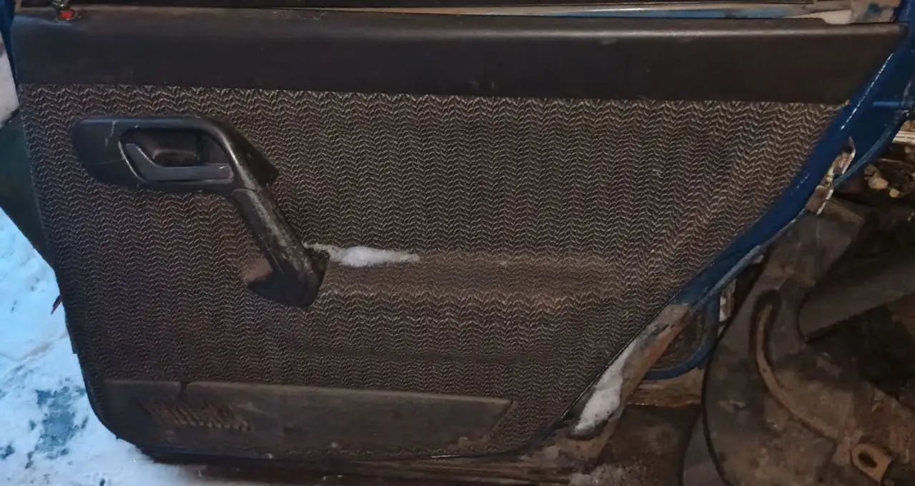 Продам торпеду и дверные карты на ВАЗ 2110-12 - Автозапчасти (Запчасти) в Саранск