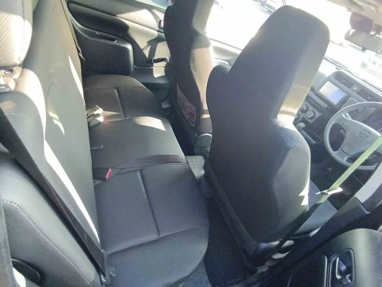 Продажа автомобиля Тойота Пробокс 2022 года в Хабаровске - Авто в Хабаровск