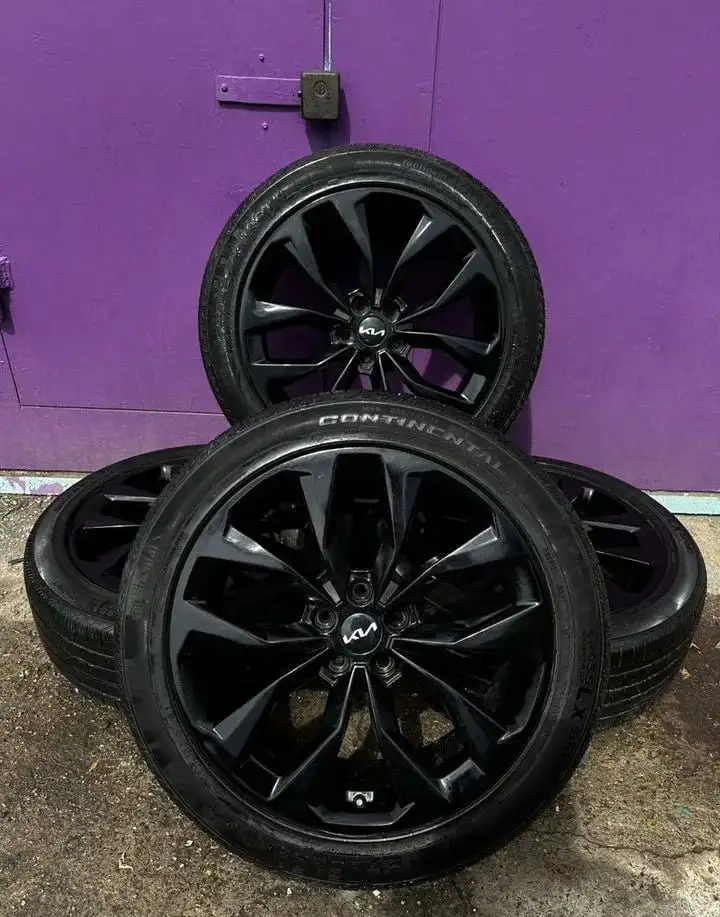 Колеса R20 KIA Sorento с летней резиной Continental - Запчасти (Авто) в Саранск