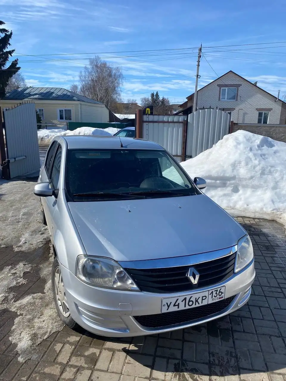 Renault Logan рестайлинг в максимальной комплектации 2013 года - Легковые автомобили (Авто) в Починки