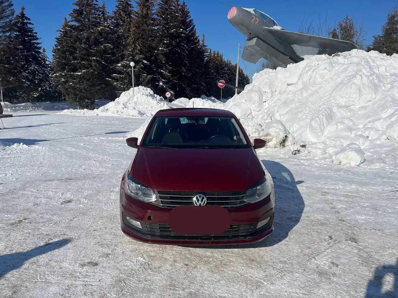 Volkswagen Polo 2 владельца, красный цвет, без вложений - Авто в Саранск