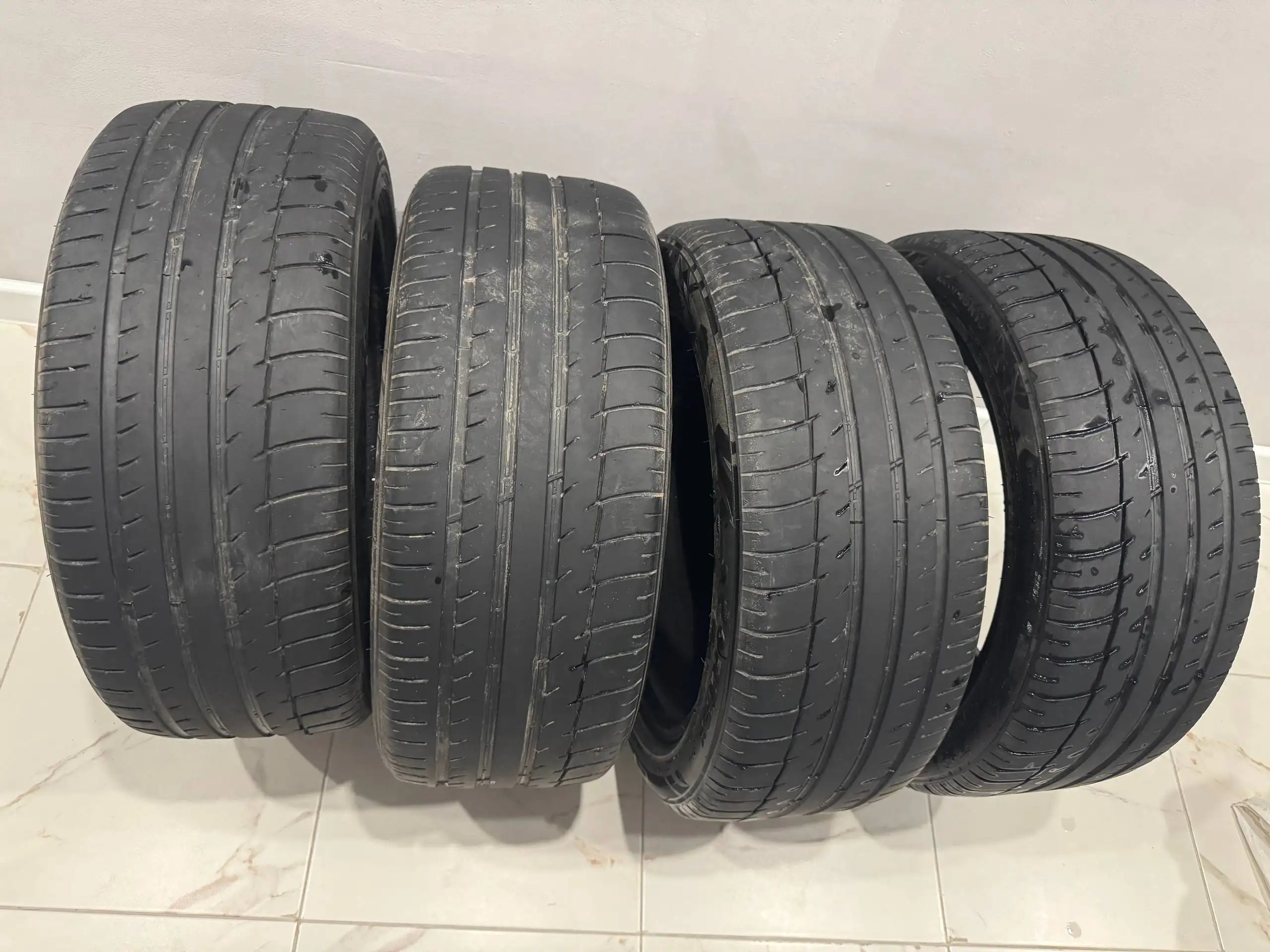 Продажа 4 шин Triangle TH201 235/45 R18 лето б/у - Шины и диски (Авто) в Саранск