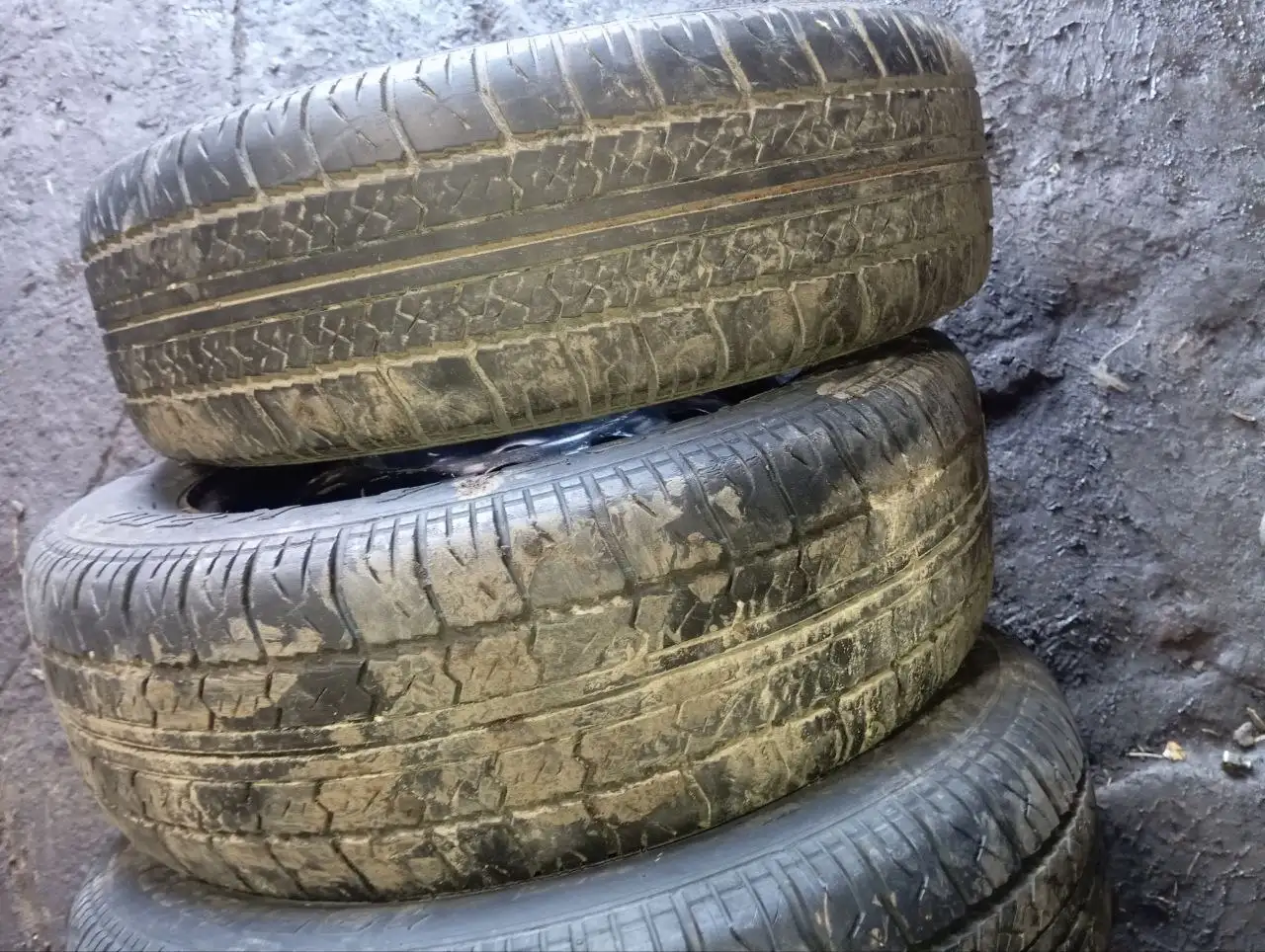 Продам колёса 14R 4*98 185/65 Арадтовский район - Шины и диски (Запчасти) в Саранск