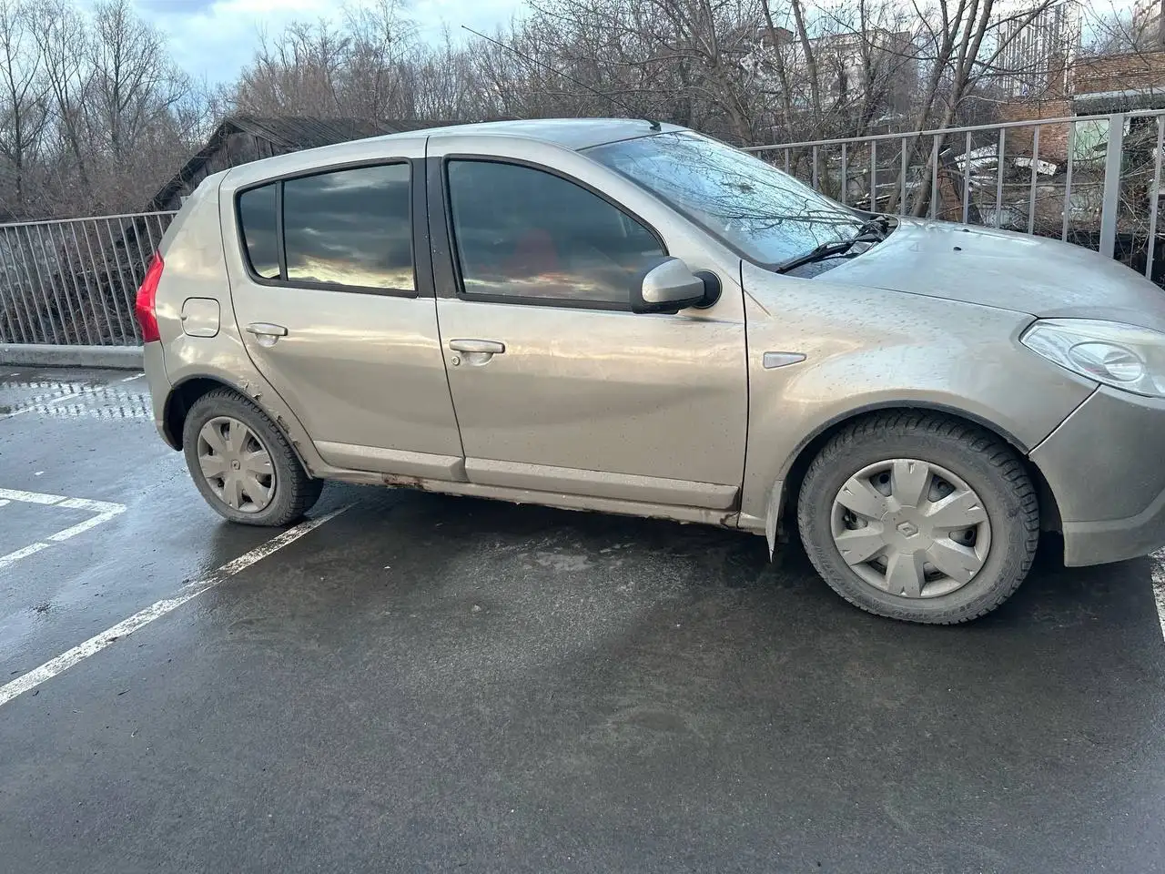 Продажа Рено Сандеро 2011 года - Легковые автомобили (Авто) в Саранск