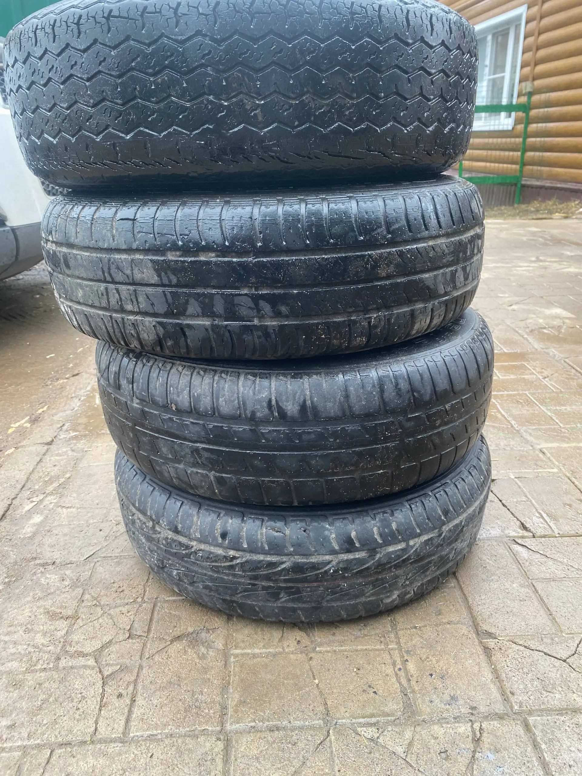 Продам комплект летних колес R13 175/70 - Шины и диски (Авто) в Саранск