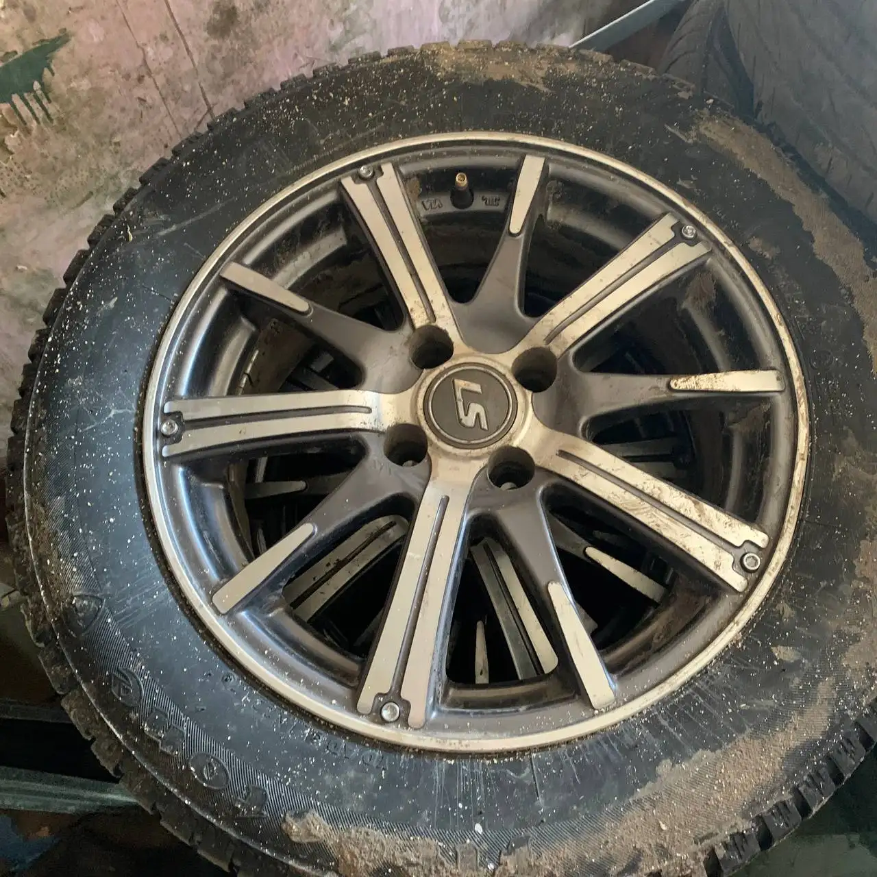 Продажа запчастей для автомобилей - Запчасти в Саранск