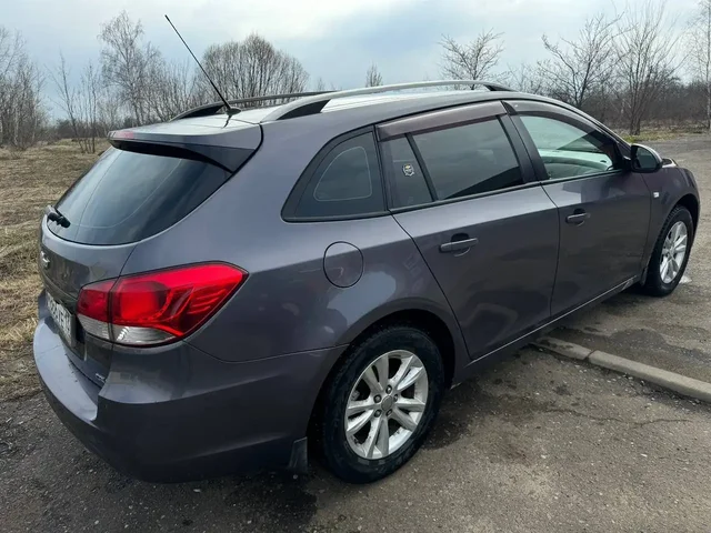 Toyota Corolla 2013 г.в 1.8 автомат - Шины в Саранск