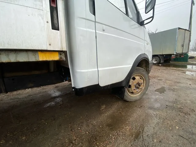 Продажа рабочего грузовика в хорошем состоянии - Шины в Саранск