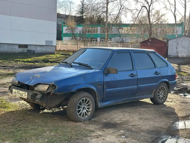 Автомобиль 2005 г.в. на полном ходу - LADA в Саранск
