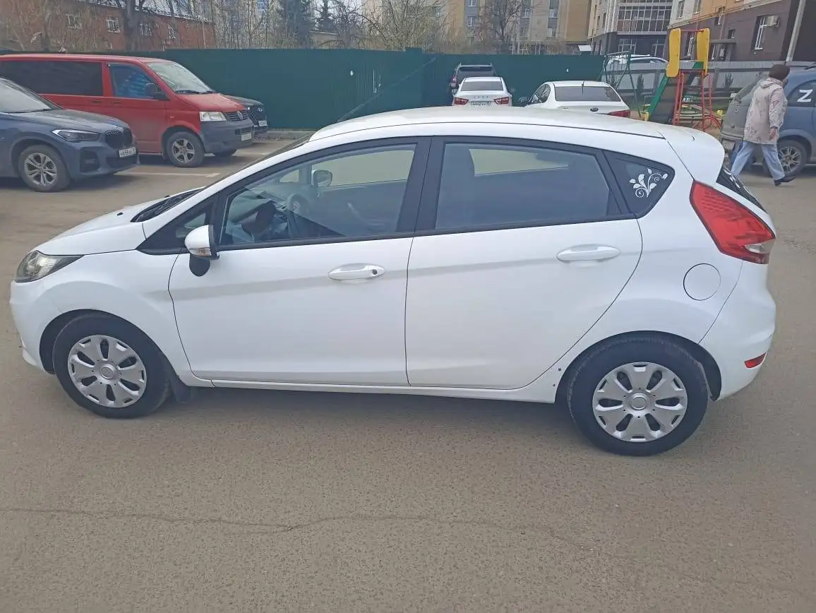 Продам машину Ford Fiesta 2010 - Авто в Саранск