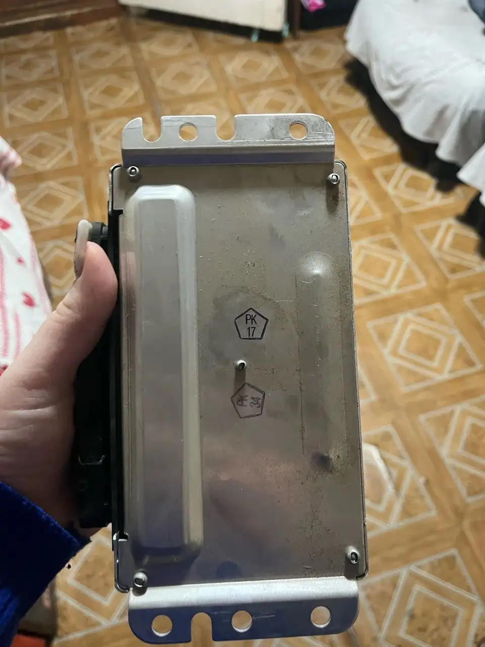 Разбор и запчасти ВАЗ 2107 8 года - Автозапчасти (Запчасти) в Саранск