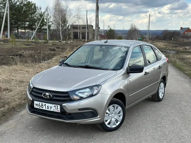 Продажа Lada Granta FL 2021 года - Внедорожники и кроссоверы в Саранск